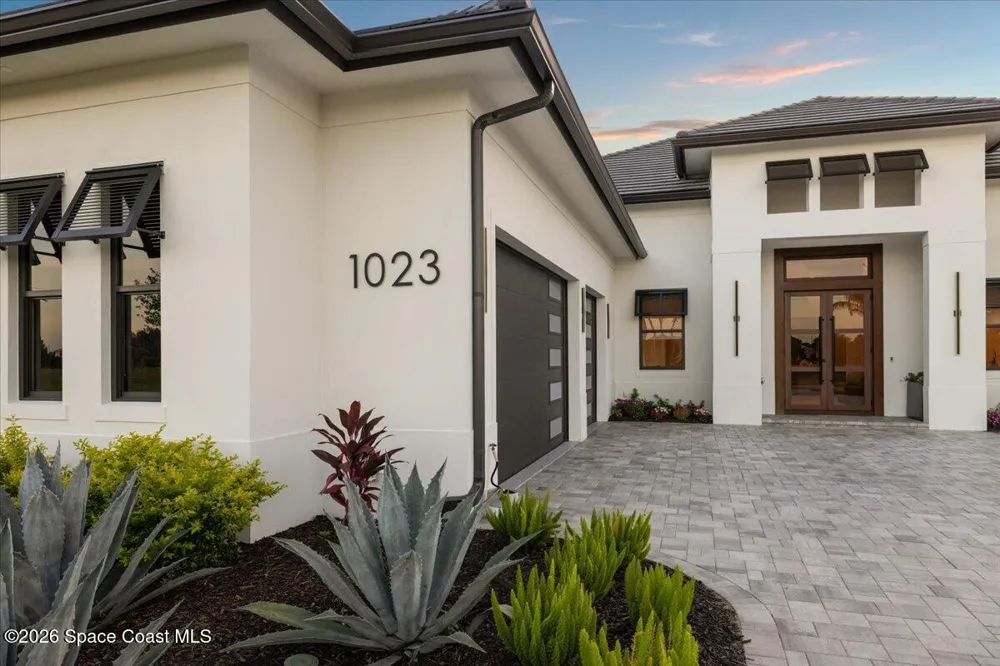 1023 W Polo Grounds Drive Vero Beach, FL 32966