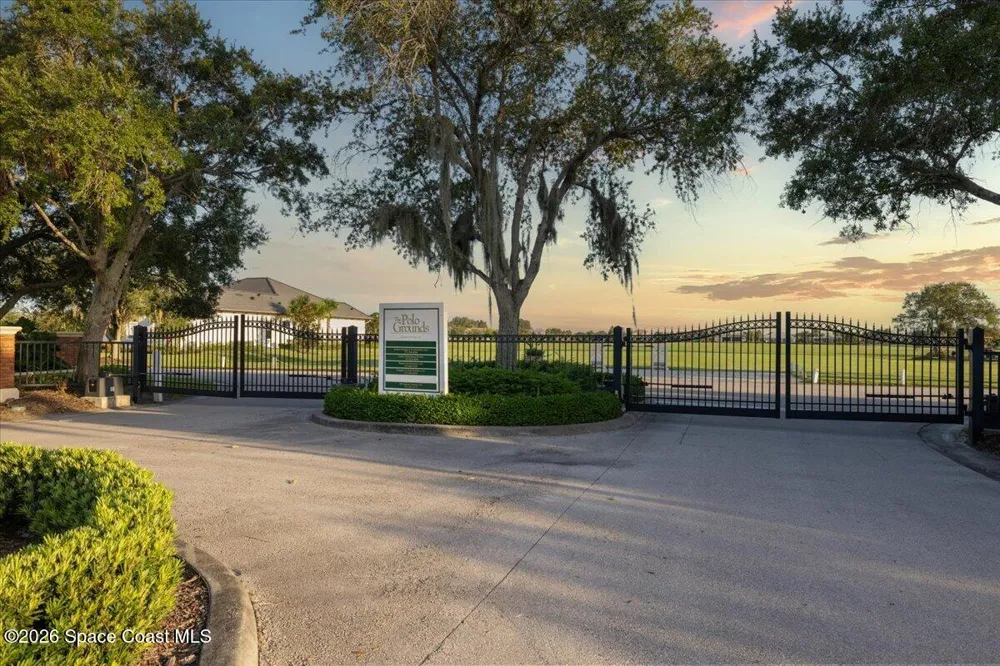 1023 W Polo Grounds Drive Vero Beach, FL 32966
