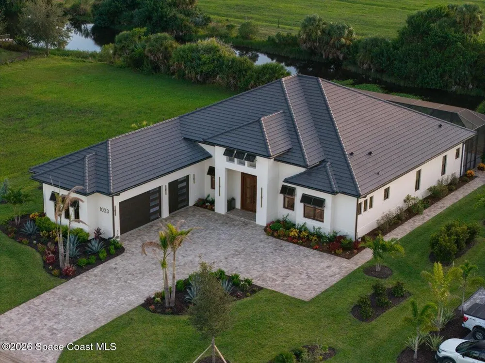 1023 W Polo Grounds Drive Vero Beach, FL 32966