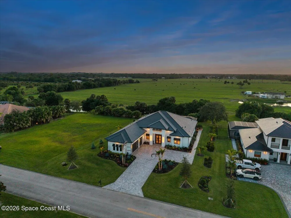 1023 W Polo Grounds Drive Vero Beach, FL 32966