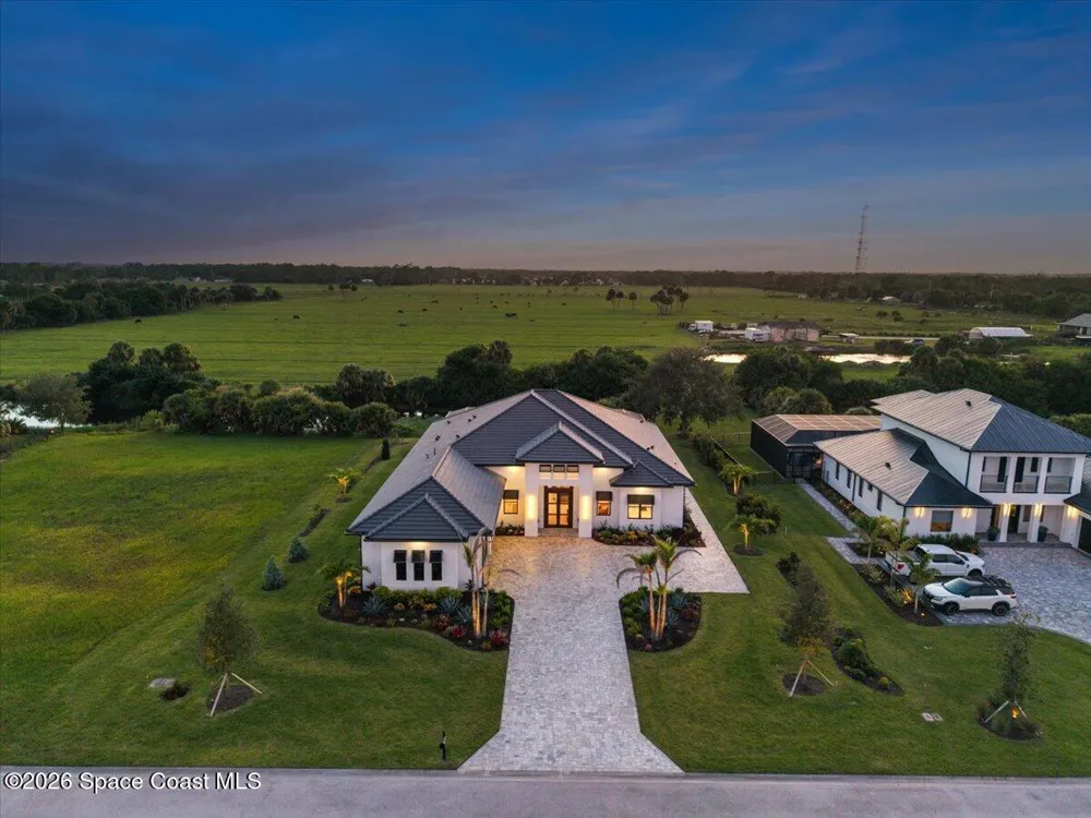 1023 W Polo Grounds Drive Vero Beach, FL 32966