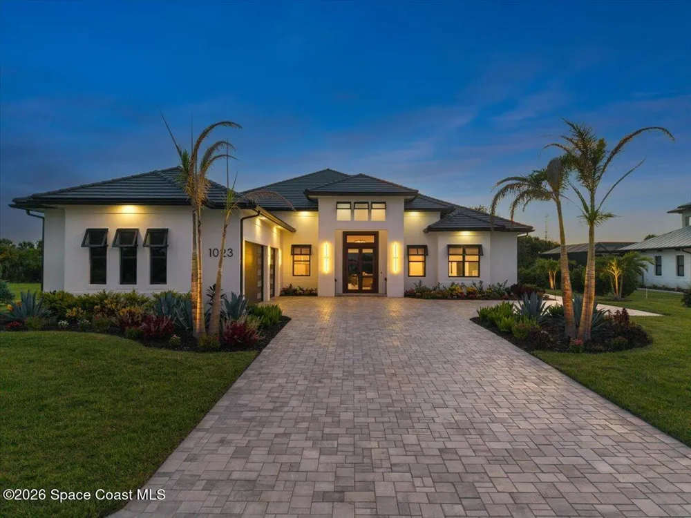 1023 W Polo Grounds Drive Vero Beach, FL 32966