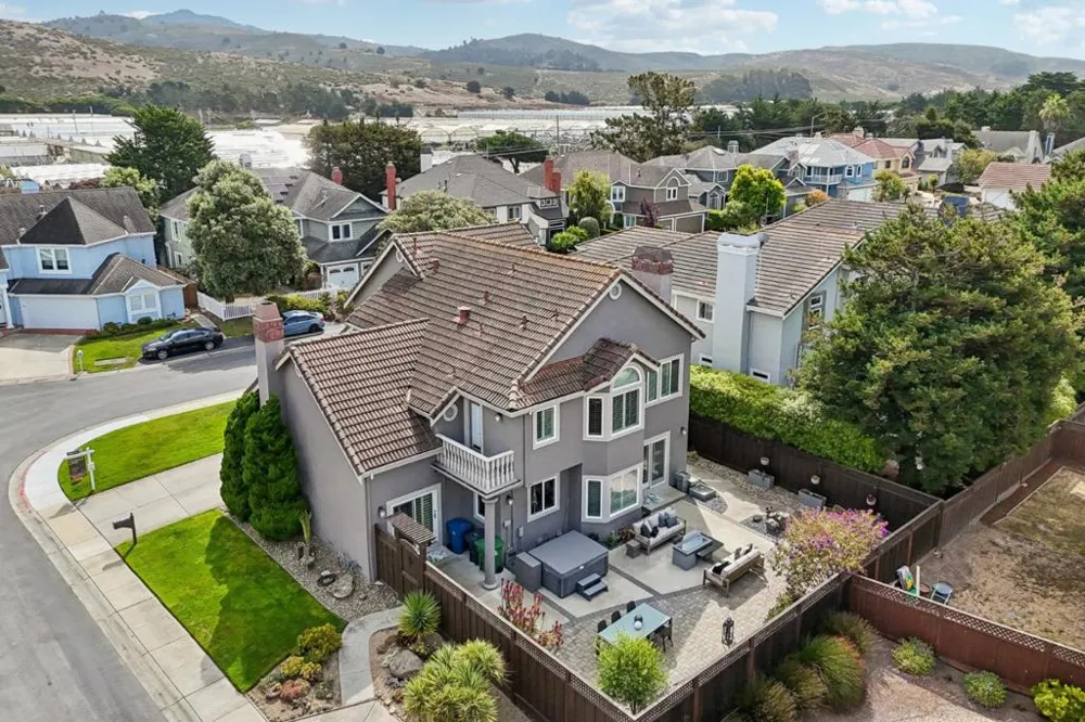 316 Eagle Trace Drive Half Moon Bay, CA 94019