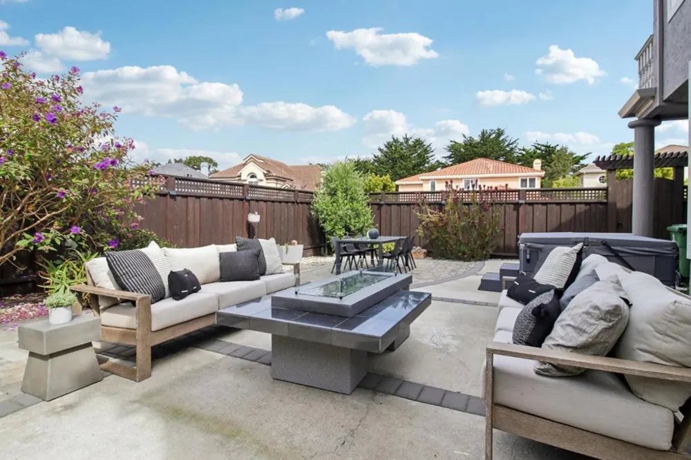 316 Eagle Trace Drive Half Moon Bay, CA 94019
