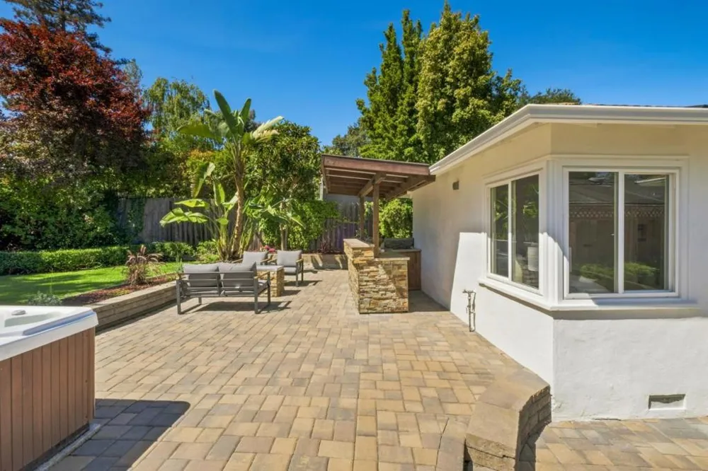 314 Outer Circle Redwood City, CA 94062