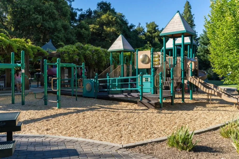314 Outer Circle Redwood City, CA 94062