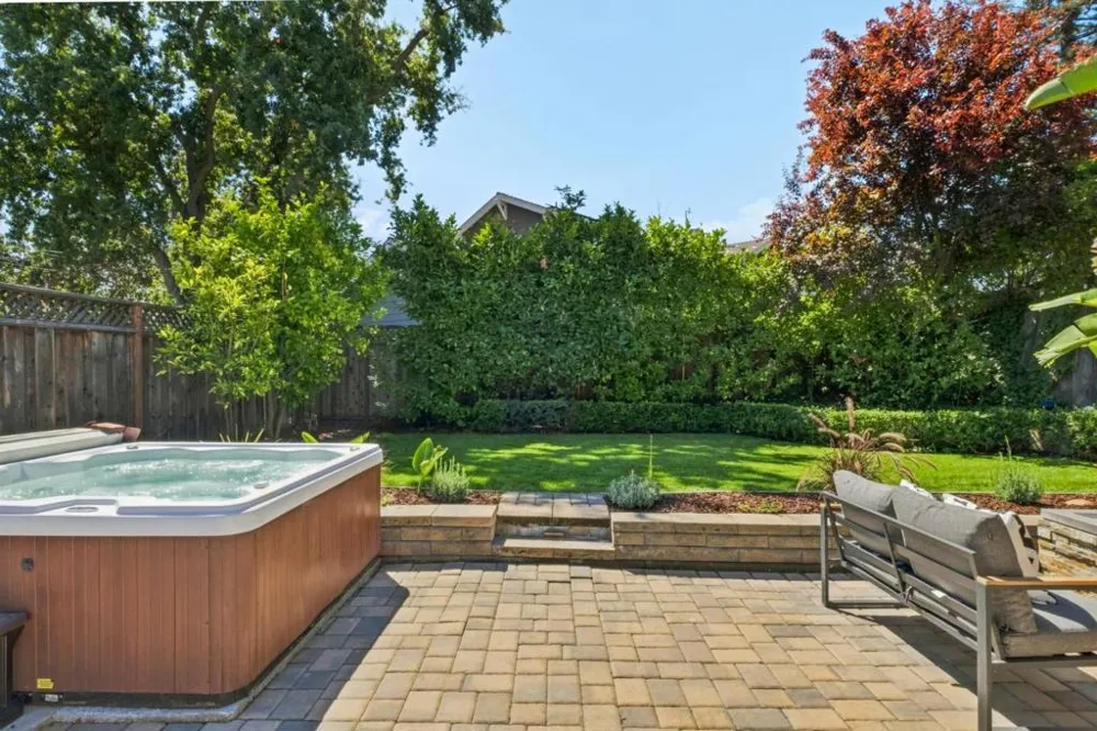 314 Outer Circle Redwood City, CA 94062