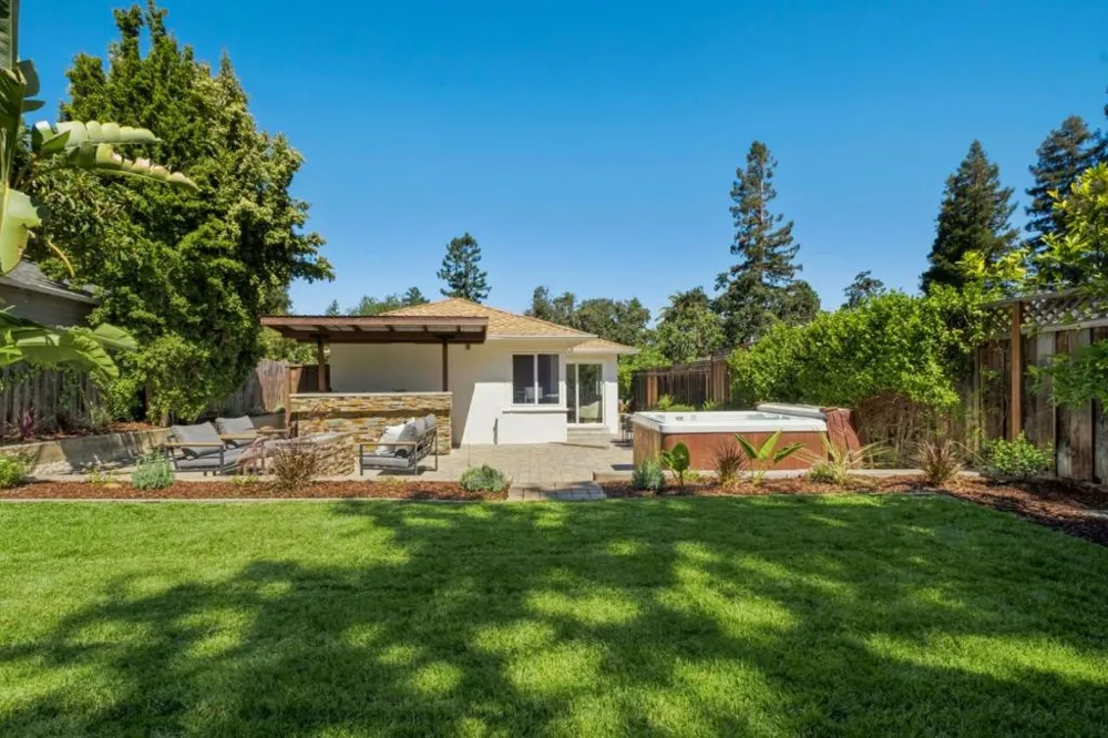 314 Outer Circle Redwood City, CA 94062