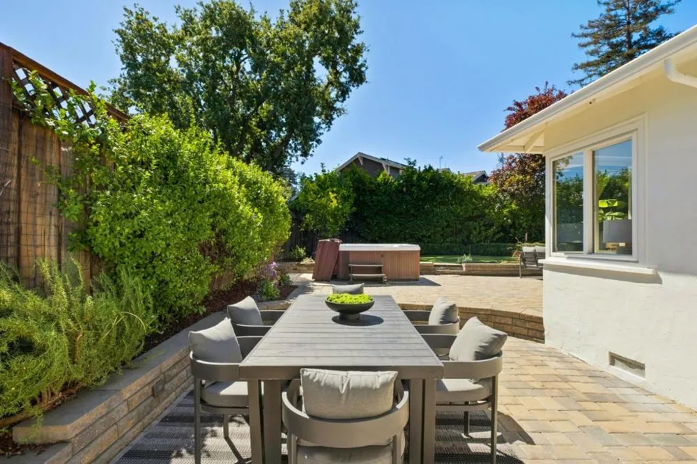 314 Outer Circle Redwood City, CA 94062