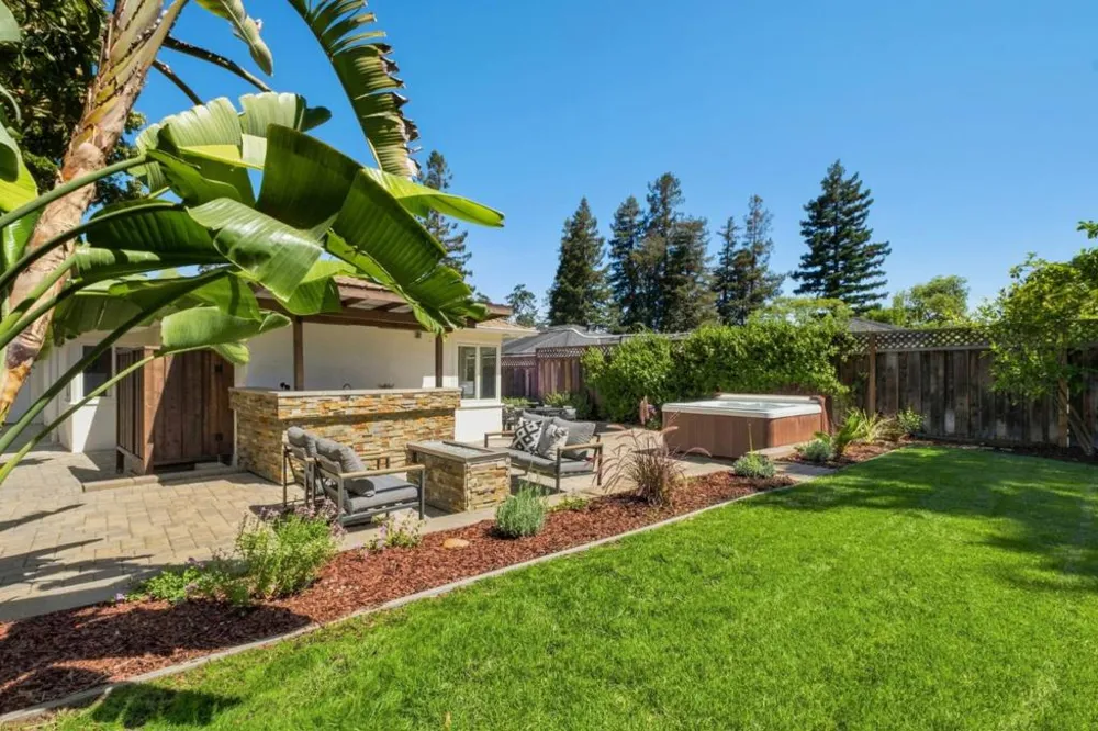 314 Outer Circle Redwood City, CA 94062