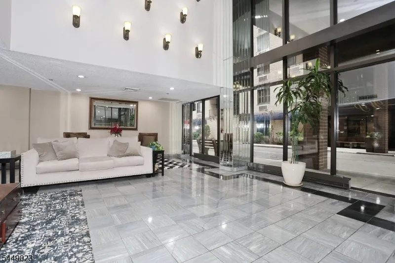 316 Prospect Ave #4K Unit 4K Hackensack City, NJ 07601