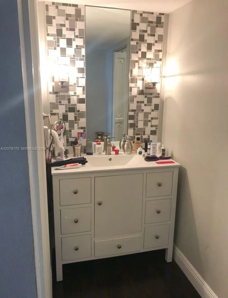 6901 Environ Blvd #5F Lauderhill, FL 33319