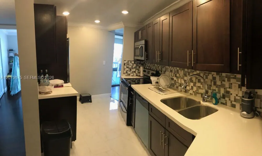 6901 Environ Blvd #5F Lauderhill, FL 33319