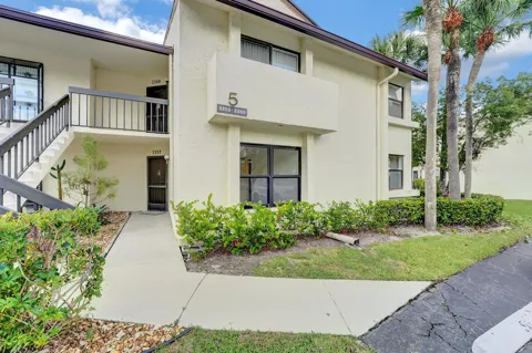 3359 Lucerne Park Drive
