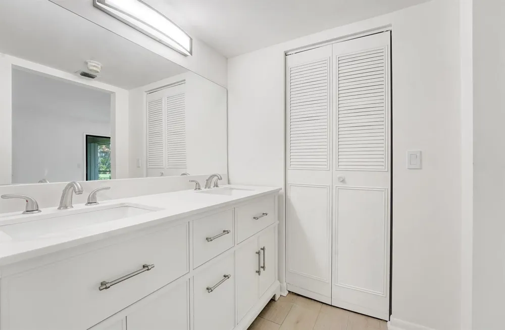 3359 Lucerne Park Drive 