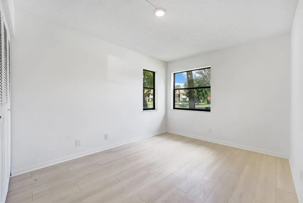 3359 Lucerne Park Drive 