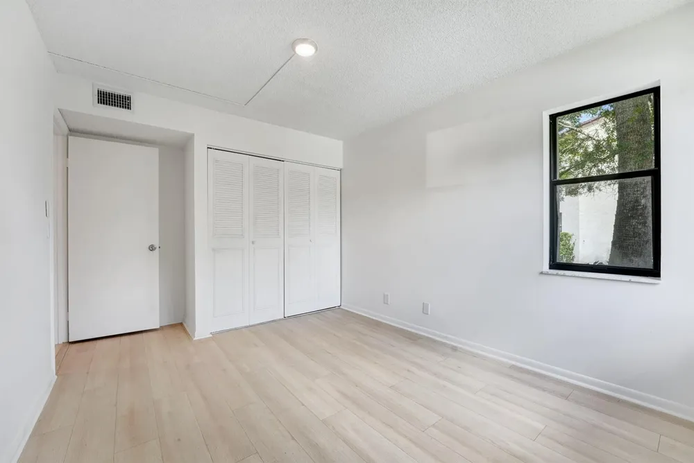 3359 Lucerne Park Drive 