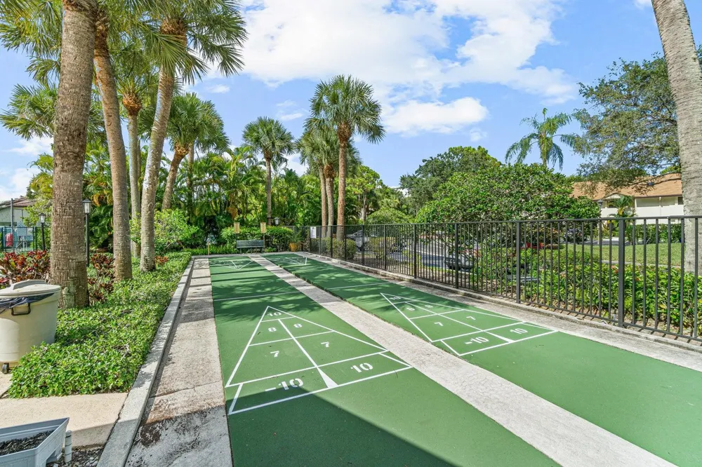 3359 Lucerne Park Drive 