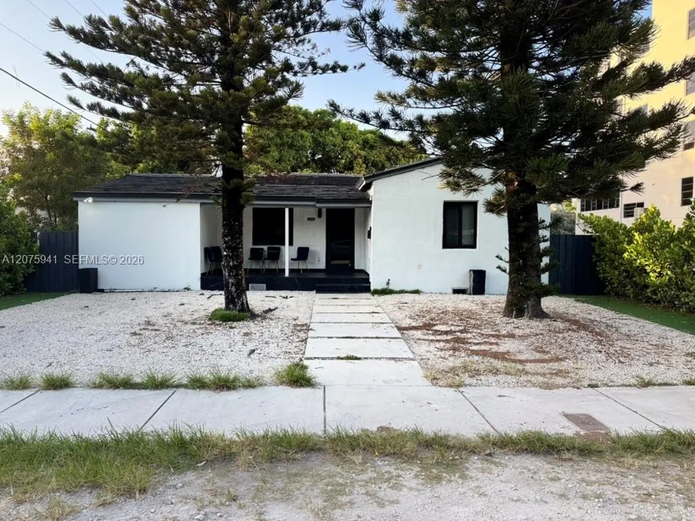 2723 SW 13th St Miami, FL 33145