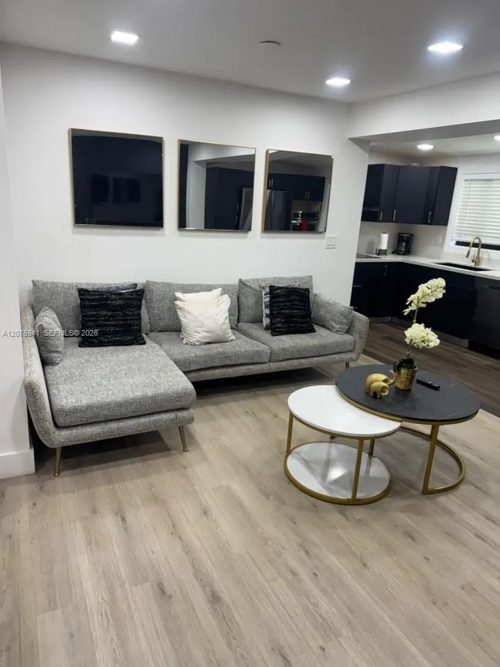 2723 SW 13th St Miami, FL 33145