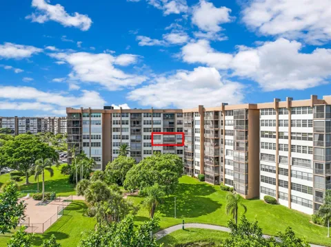 1200 Saint Charles Place #509