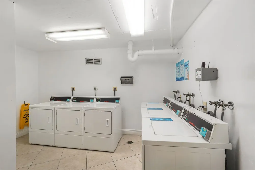 1200 Saint Charles Place #509 Pembroke Pines, FL 33026