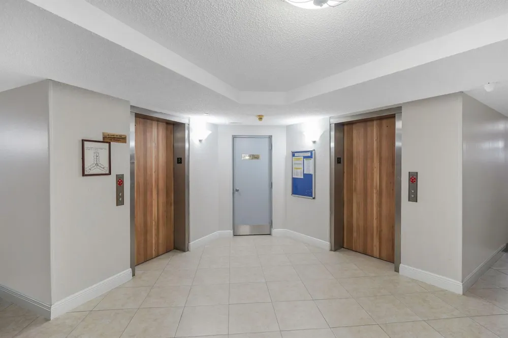 1200 Saint Charles Place #509 Pembroke Pines, FL 33026