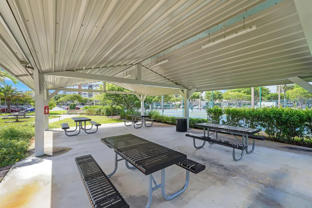 1200 Saint Charles Place #509 Pembroke Pines, FL 33026