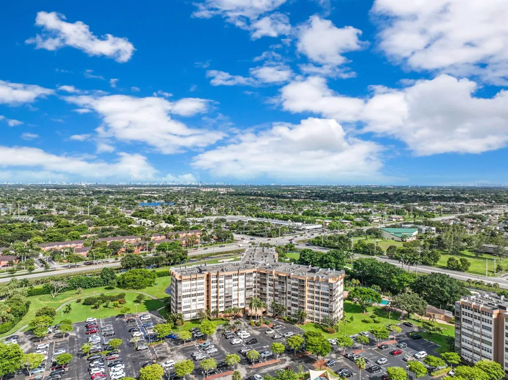 1200 Saint Charles Place #509 Pembroke Pines, FL 33026
