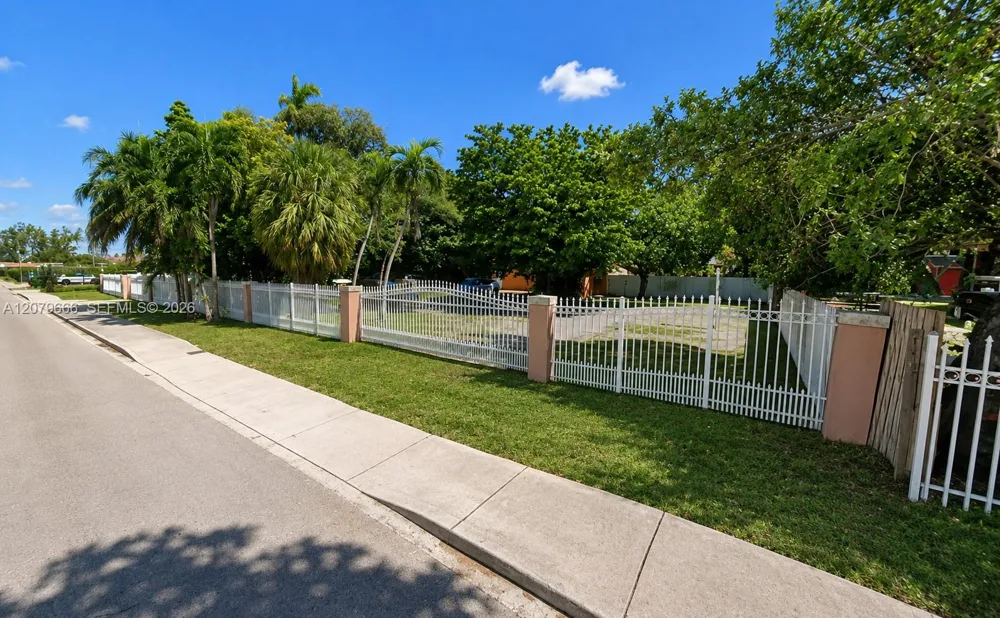 13265 Alexandria Dr Opa-Locka, FL 33054