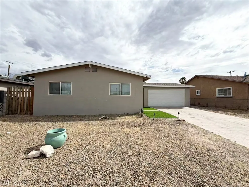 4517 Alta Drive Las Vegas, NV 89107