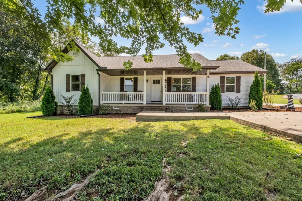 317 Jack Porter Rd Lafayette, TN 37083