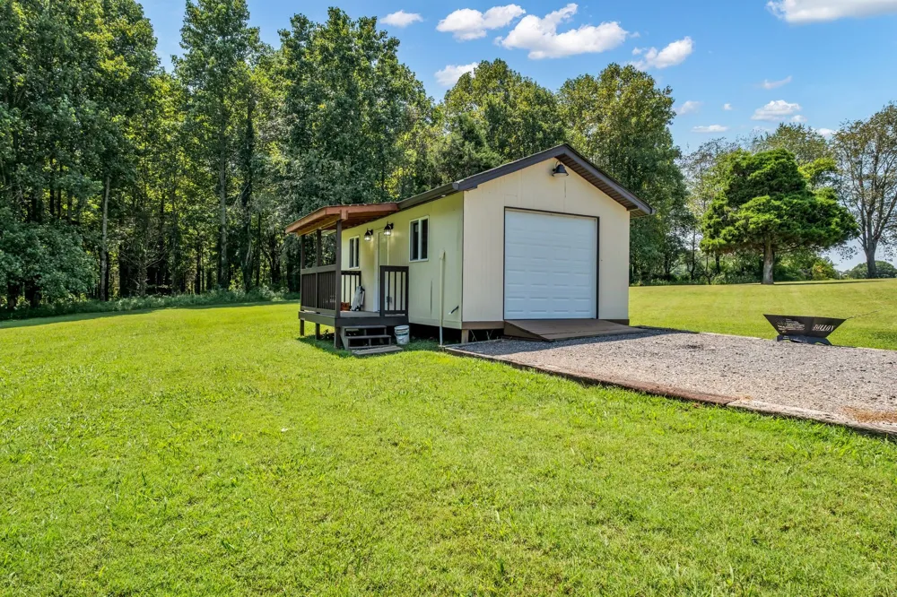317 Jack Porter Rd Lafayette, TN 37083