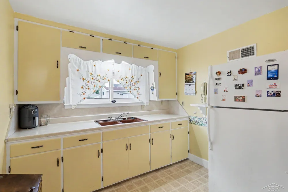 304 E Jeanette Street Bay City City, MI 48706