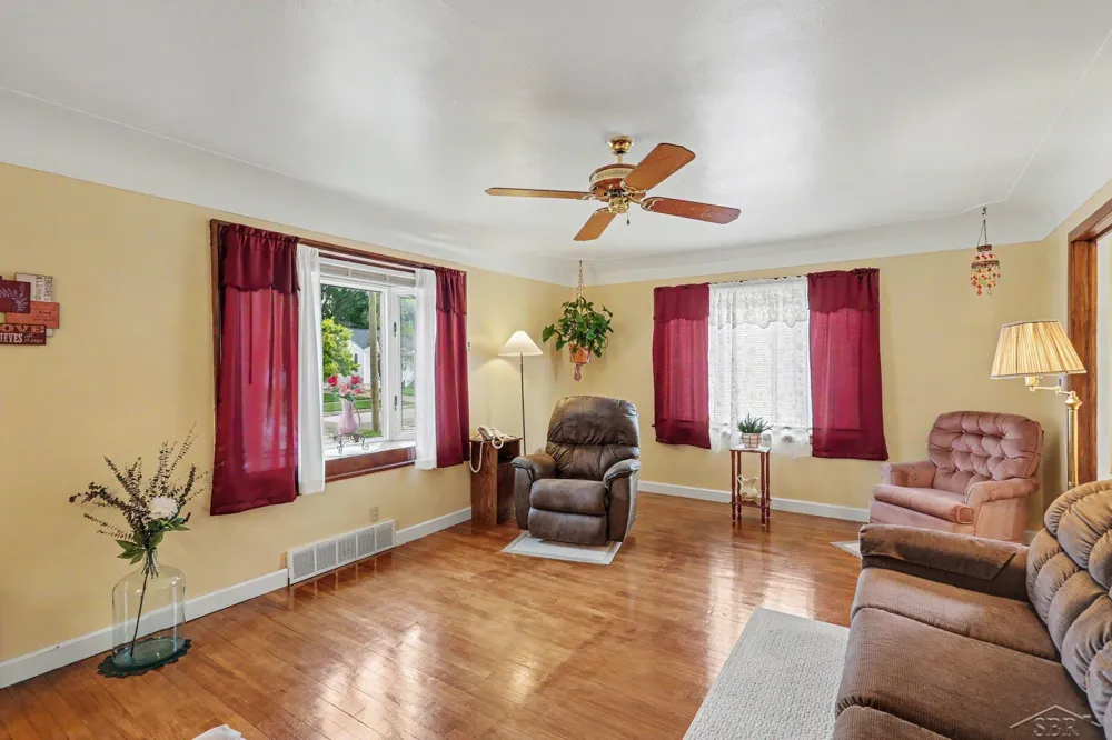 304 E Jeanette Street Bay City City, MI 48706
