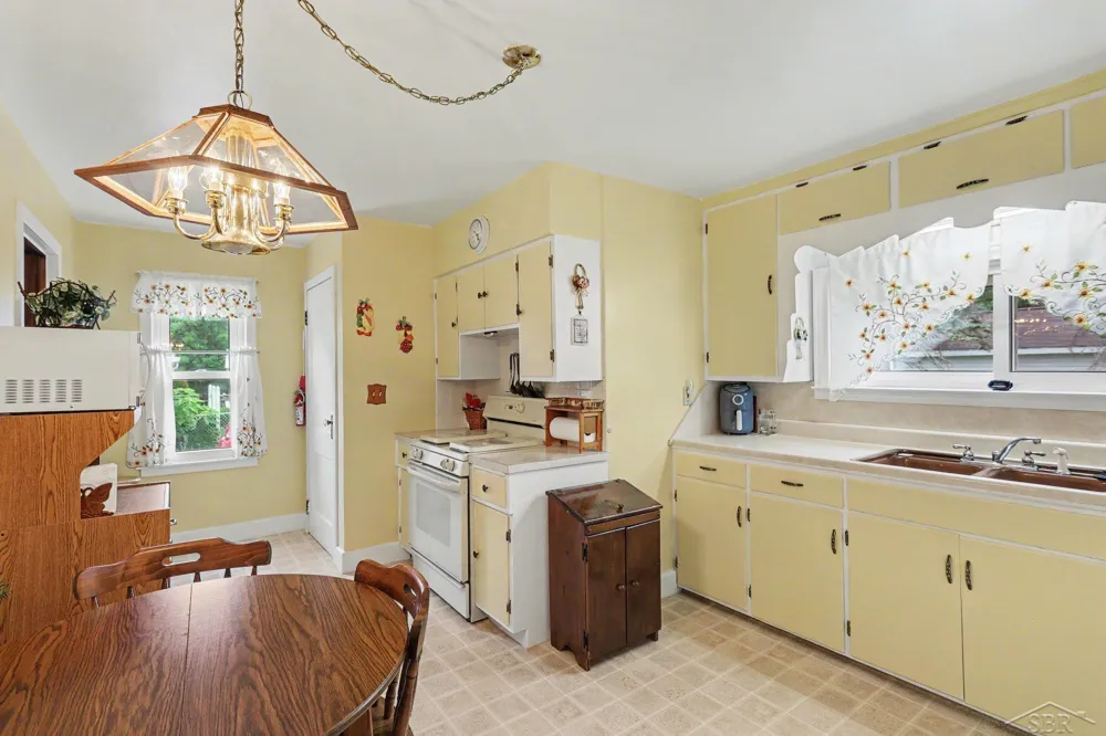 304 E Jeanette Street Bay City City, MI 48706
