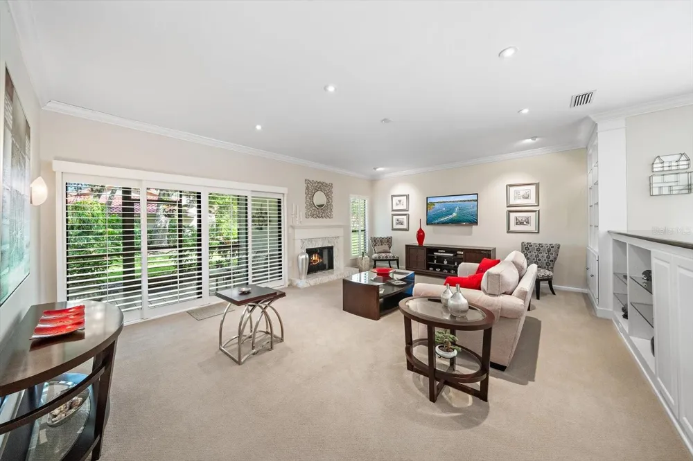 4942 KESTRAL PARK CIRCLE #10 Sarasota, FL 34231