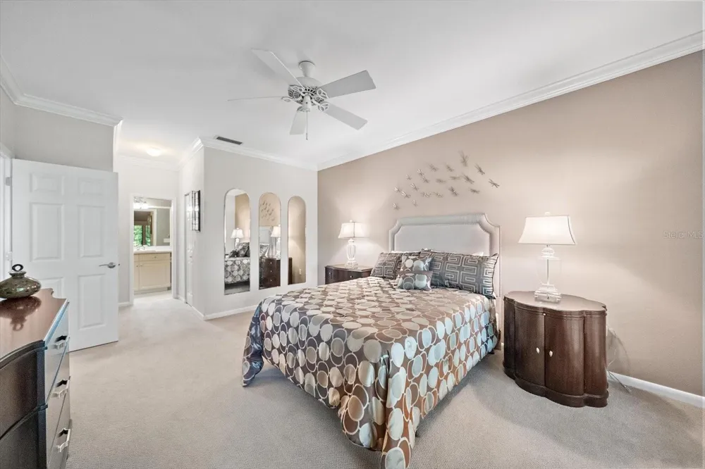 4942 KESTRAL PARK CIRCLE #10 Sarasota, FL 34231