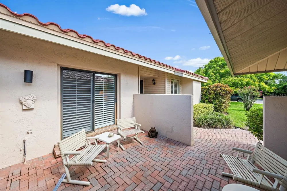 4942 KESTRAL PARK CIRCLE #10 Sarasota, FL 34231