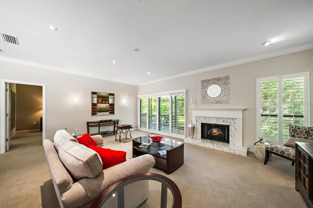 4942 KESTRAL PARK CIRCLE #10 Sarasota, FL 34231