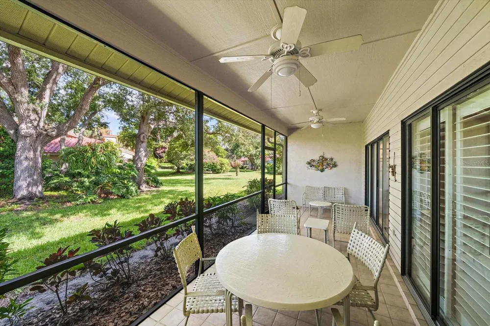 4942 KESTRAL PARK CIRCLE #10 Sarasota, FL 34231