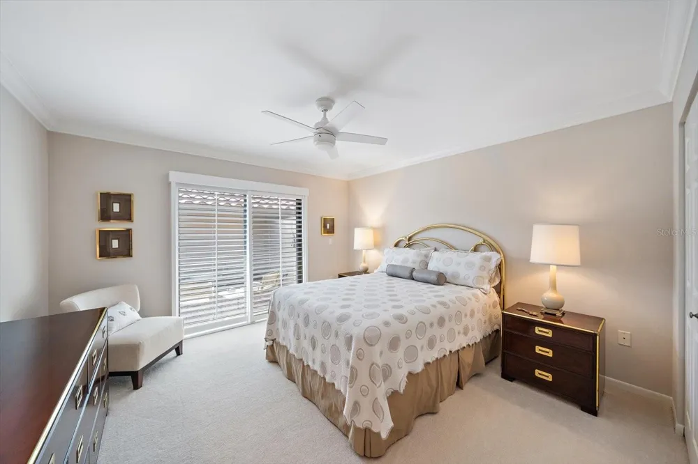 4942 KESTRAL PARK CIRCLE #10 Sarasota, FL 34231