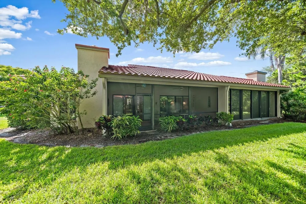 4942 KESTRAL PARK CIRCLE #10 Sarasota, FL 34231