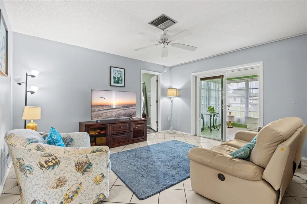 3977 LEMONWOOD DRIVE Sarasota, FL 34232