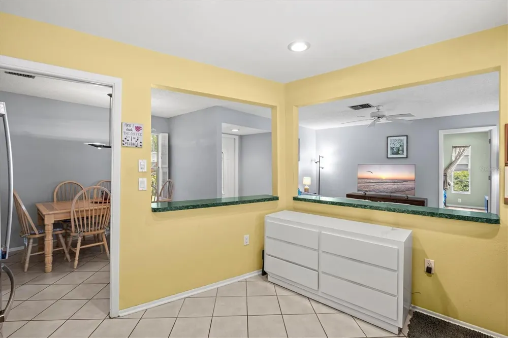 3977 LEMONWOOD DRIVE Sarasota, FL 34232