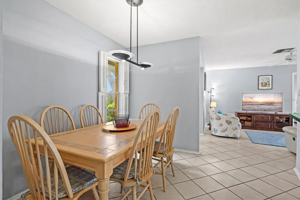 3977 LEMONWOOD DRIVE Sarasota, FL 34232
