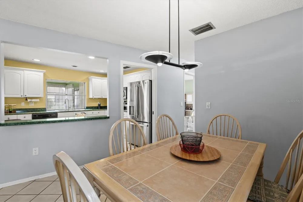 3977 LEMONWOOD DRIVE Sarasota, FL 34232