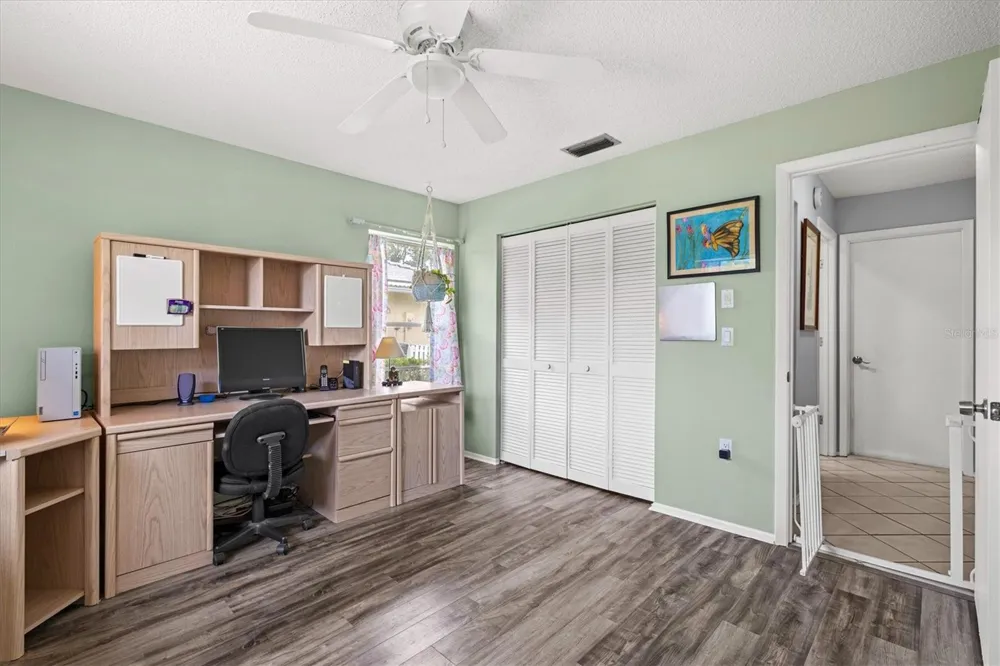 3977 LEMONWOOD DRIVE Sarasota, FL 34232