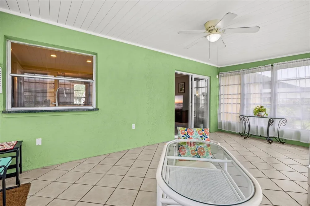 3977 LEMONWOOD DRIVE Sarasota, FL 34232