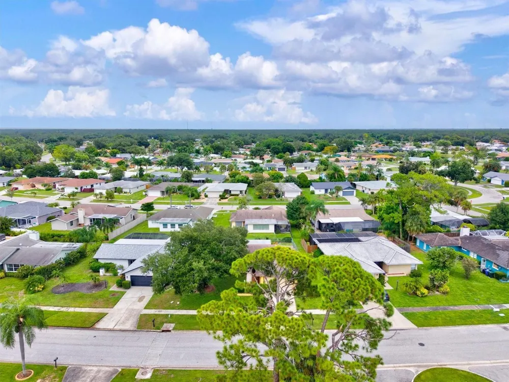 3977 LEMONWOOD DRIVE Sarasota, FL 34232